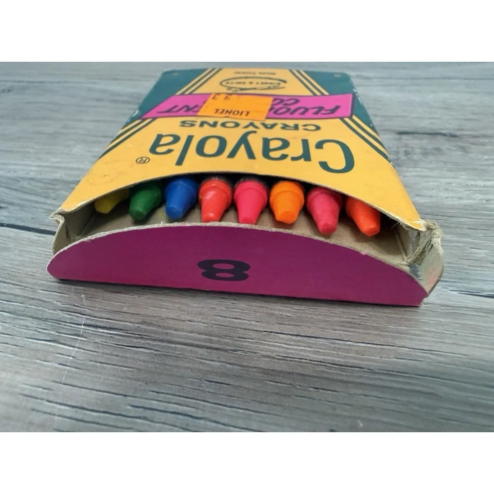 Vintage Binney & Smith Crayola Fluorescent Crayons 8 Count Box Markers 6 Count